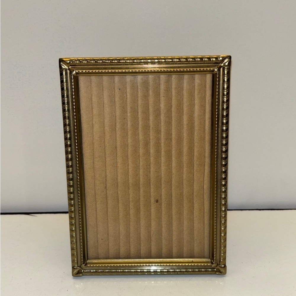 Vintage gold tone picture frame